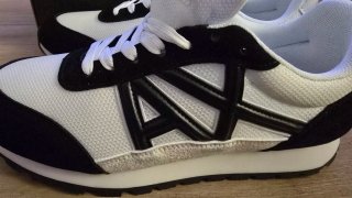 Zapatillas Armani Exchange Negras y Blancas
