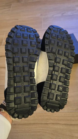 Zapatillas Armani Exchange Negras y Blancas