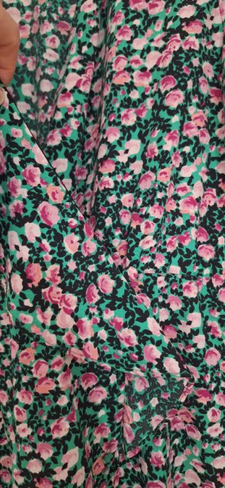 Vestido Zara floral verde y rosa