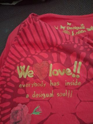 Camiseta Desigual Roja Estampada