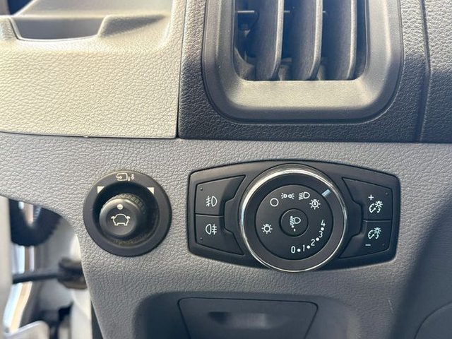 Ford Transit 2.0 TDCi L2H2 Trend LIFT PLATAFORMA ELEVADORA