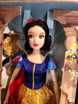 muñeca Blancanieves Disney store