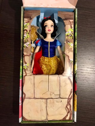 muñeca Blancanieves Disney store
