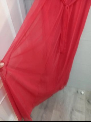 Vestido de fiesta rojo puesto 1 vez