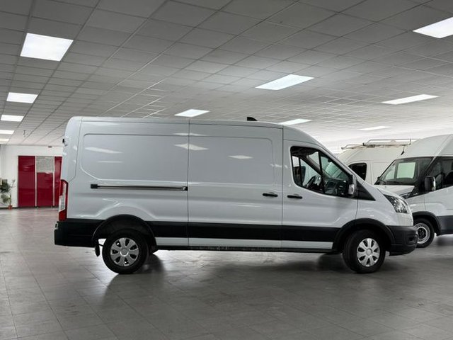 Ford Transit 350 96KW L3H2 VAN TREND FWD TAPICERÍA TREND/LIMITED NEGRA (TELA)