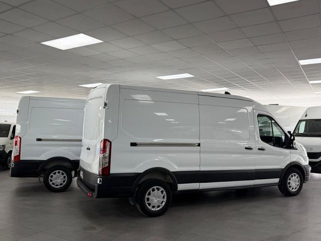 Ford Transit 350 96KW L3H2 VAN TREND FWD TAPICERÍA TREND/LIMITED NEGRA (TELA)