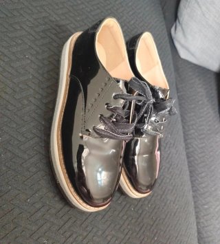 Zapatos negros Lefties talla 38