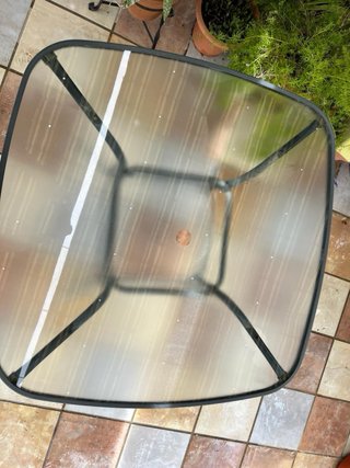 Mesa de jardín cristal y metal