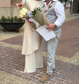 Traje de Novia Beige. Dos piezas