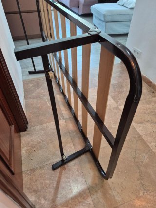 Somier bajo cama metálico y madera
