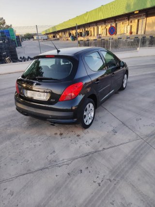 Peugeot 208 2009