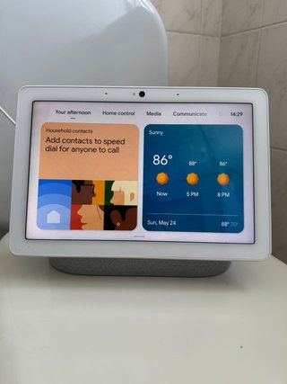 Google Nest Hub Max 10"