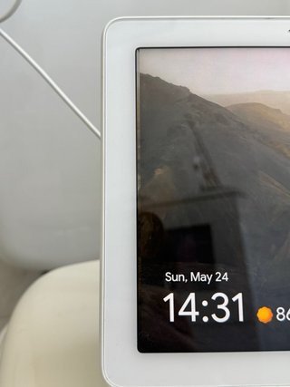 Google Nest Hub Max 10"