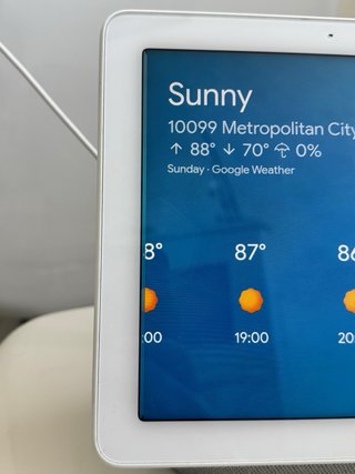 Google Nest Hub Max 10"
