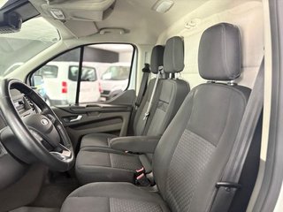 Ford Transit Custom VAN 2.0 TDCI 96KW 300 L1 TREND LUCES LED EN COMPARTIMENTO DE CARGA^KIT PROTECCIÓN DE CARGA (PAREDES Y SUELO)^PAQUETE VISIÓN TREND^
