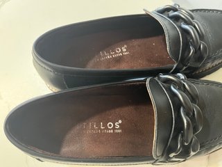 Zapatos piel Pitillos talla 37