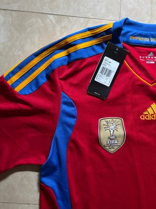 Equipación España Adidas 2010 Camiseta y Pantalón