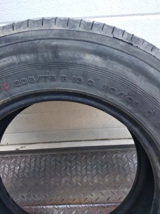 Cubierta Firestone CVH-2000 205/75 R16C
