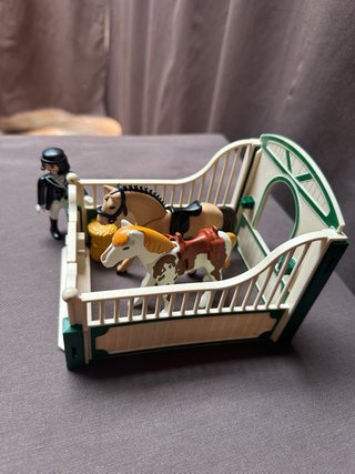 Playmobil Cuadra Caballos con Figura