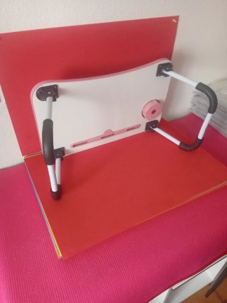 Mesa auxiliar plegable para cama y sofá