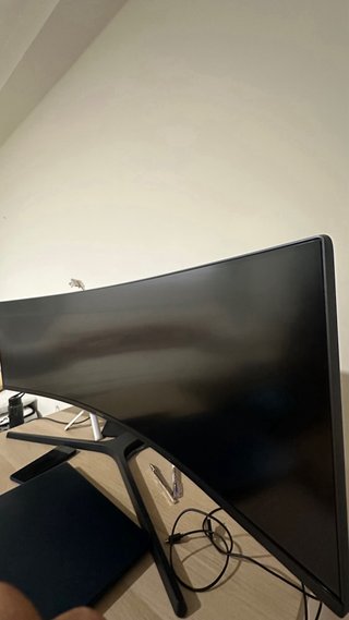 Monitor Samsung CJ89 Curvo Ultrawide 49” 144Hz