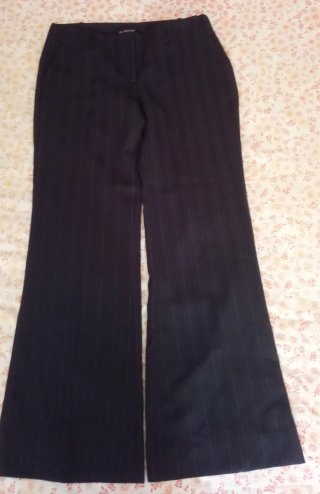 Traje de chaqueta y pantalón negro mujer