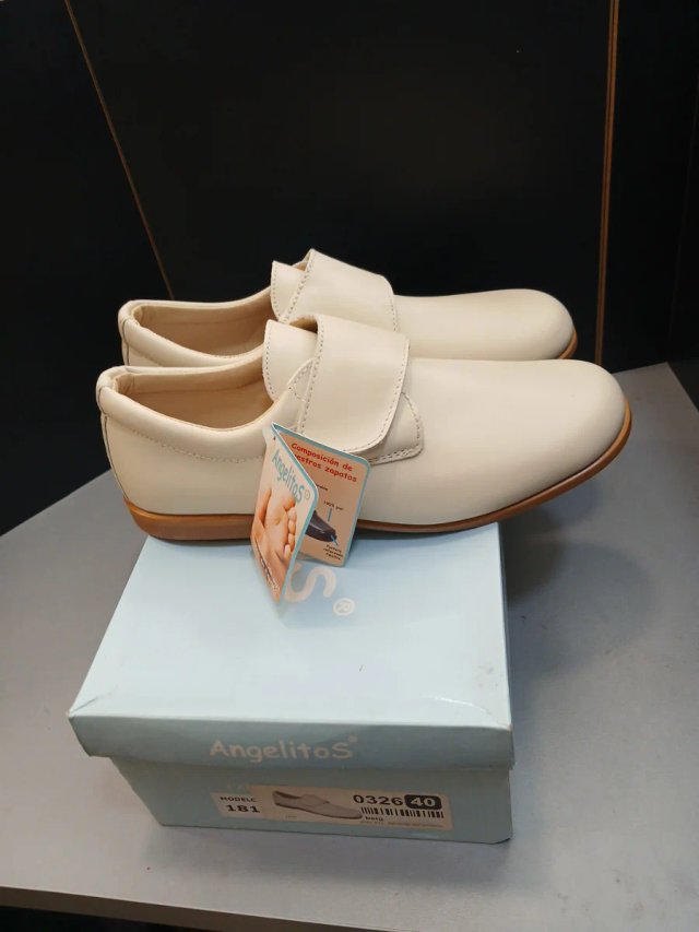 Talla 40 Zapatos Angelitos Beige  piel