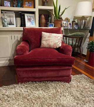 Poltrone in velluto color bordeaux