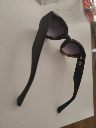 Gafas de sol Bimba y Lola negras y marrones