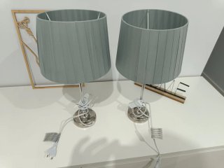 Lámparas de mesilla (2 unidades 10€ cada una)