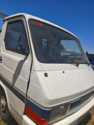 Nissan Trade 1988