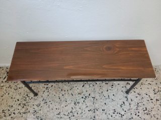 Banco de madera y metal