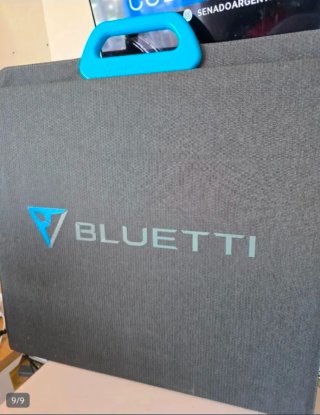 Bluetti EB55 + Panel Solar PV200