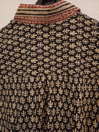 Blusa Creme Bohème Beige y Negra