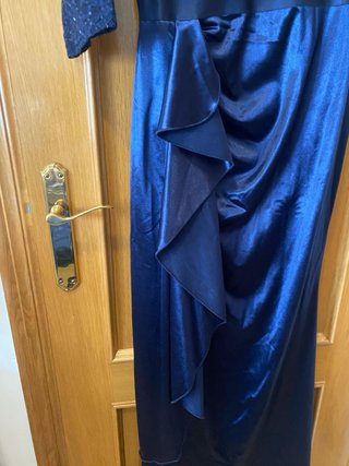 Vestido de fiesta azul con lentejuelas