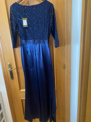 Vestido de fiesta azul con lentejuelas