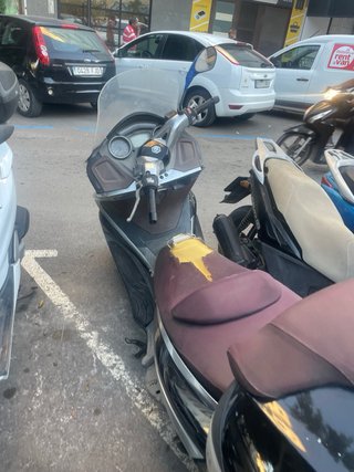 Piaggio X10 Negra