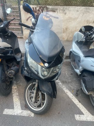 Piaggio X10 Negra