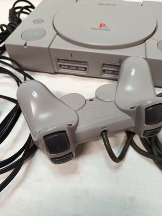 Sony PlayStation 1 Completa di Accessori