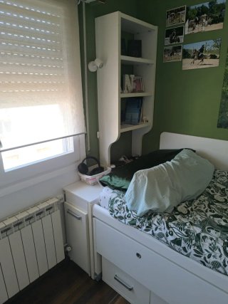 Cama nido doble con cajones, balda con almacenaje