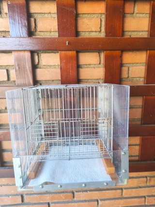 Jaula pequeña para pájaros