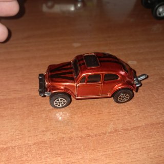 Coche Maisto Escarabajo a escala
