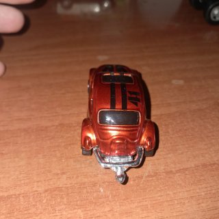 Coche Maisto Escarabajo a escala