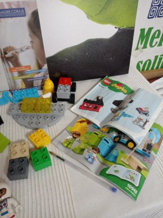 Lego Duplo: Avión, Camión y Figuras