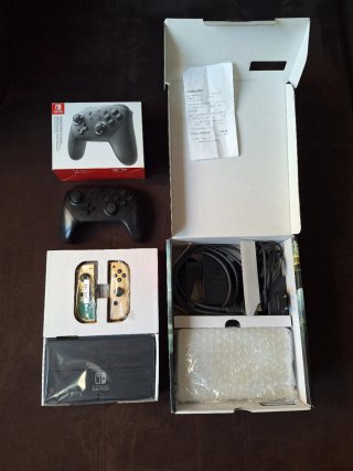 Nintendo Switch OLED Edición Zelda + mando + funda