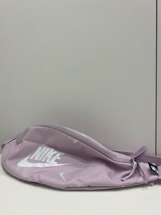 Riñonera Nike Morada