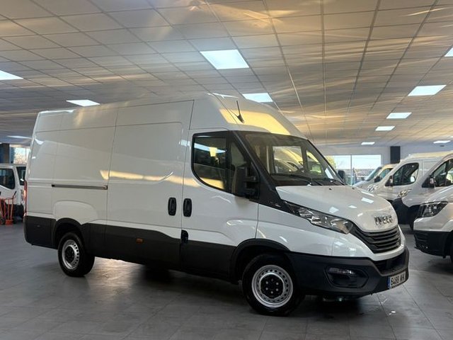 Iveco Daily 2.3 TD 35S 16 V 3520L/H2 12 M3