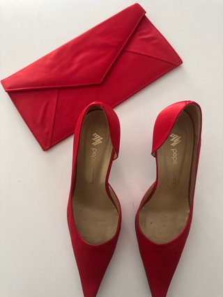 Zapatos Pepe Moreno Raso Rojo bolso a juego