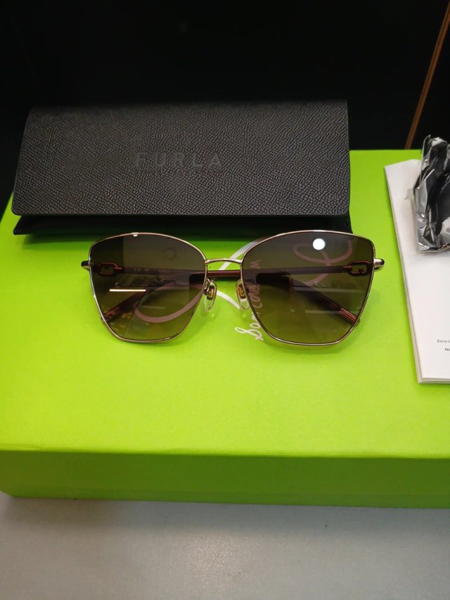 Gafas de sol Furla mujer negras original