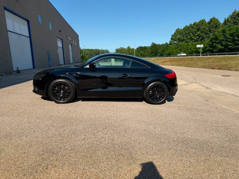 Audi TT 2010 - foto 1